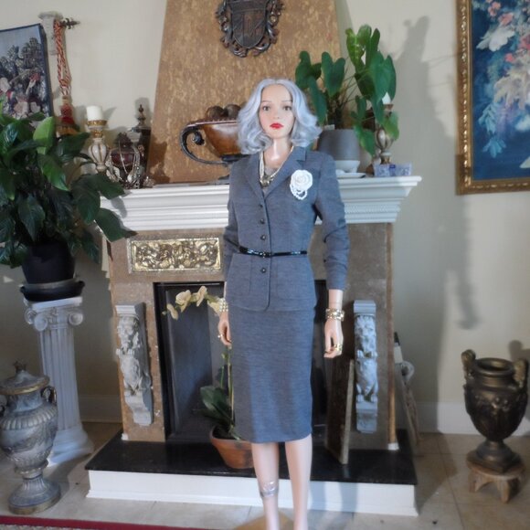 New Escada Gray/Beige Virgin Wool Knit Dress Suit Size EU 38 - US 8 - Picture 3 of 16